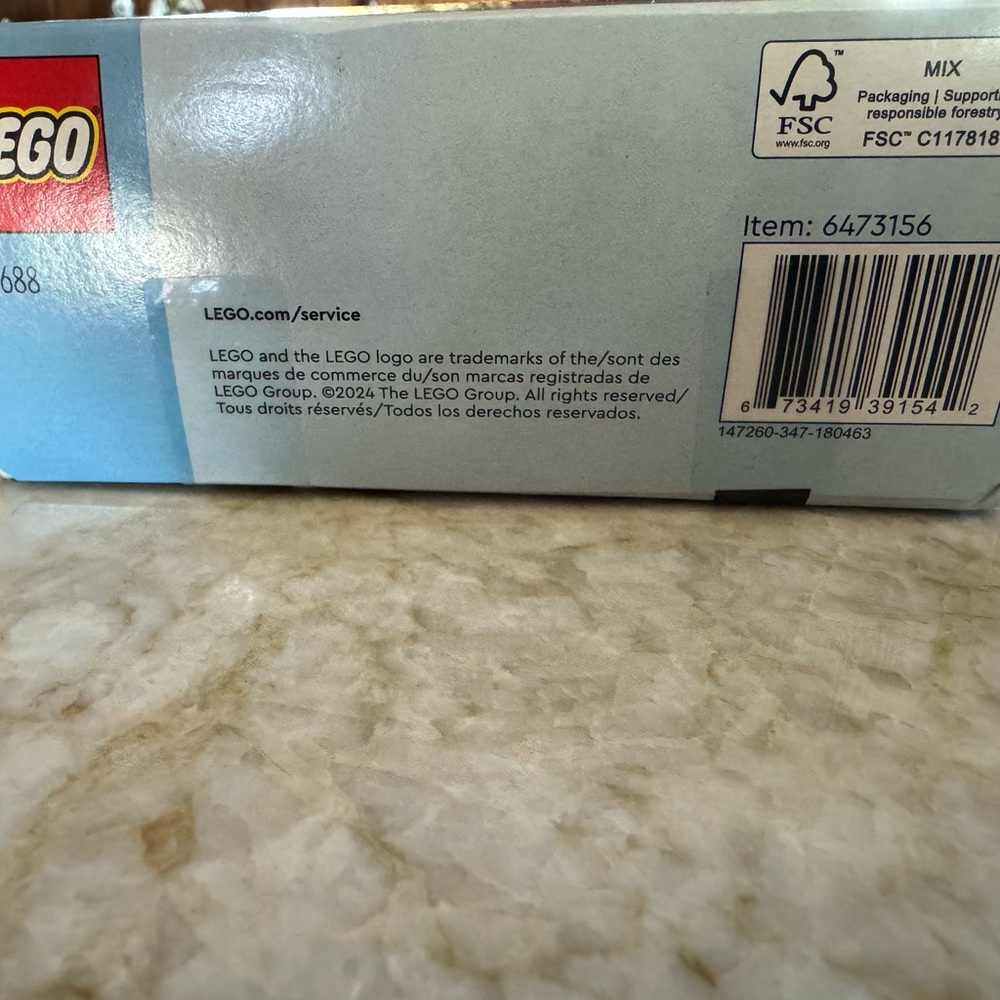 Lego - Picture 6 of 6